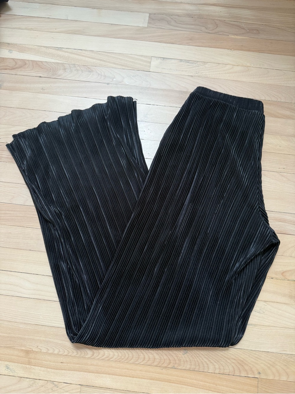 Zara Black Pleated Elastic-Waist Pants